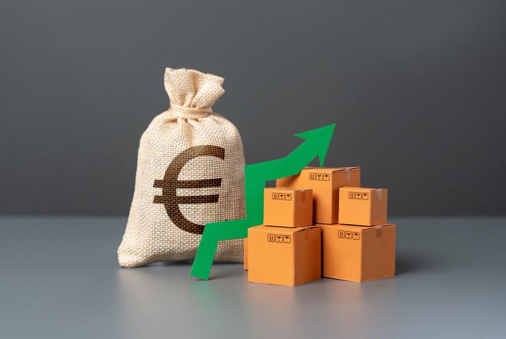 Euro money bag High demand for goods Import and export